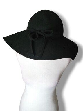 D&Y Black Wide-Brim Wool Felt Hat with Bow Accent